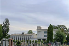 Budova krematoria v Nymburce projde od srpna rozsáhlou rekonstrukcí. Samotný provoz služeb nebude omezen